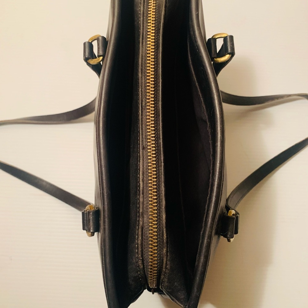 Coach Vintage Classic Compartment Shoulder/Tote Black Glovetanned Leather - Picture 4 of 13